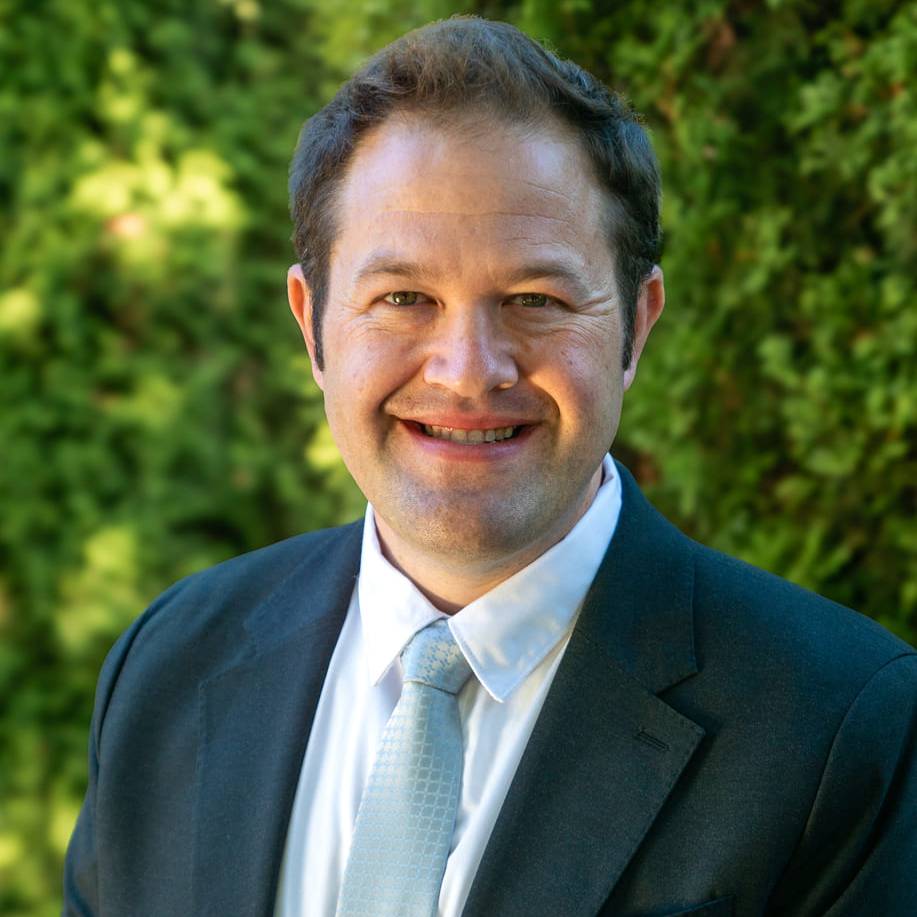Faculty & Staff Directory 16 Faculty & Staff Directory -