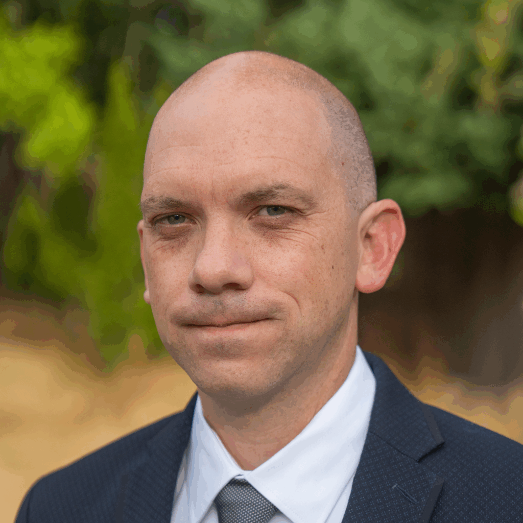 Faculty & Staff Directory 4 Faculty & Staff Directory -